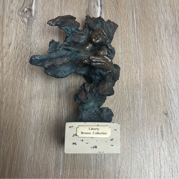 Vintage Liberty Bronze Collection Avery Creations Mother and Child on Stone Base - Picture 6 of 10